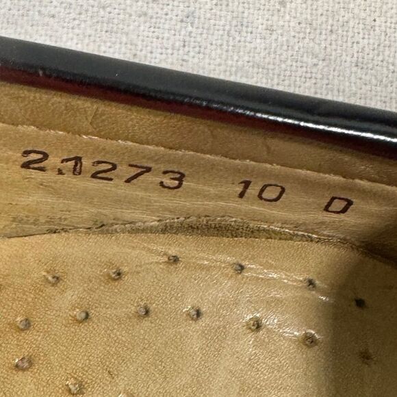 Kirkland Signature Burgundy Tassel Loafers Mens Size 10D